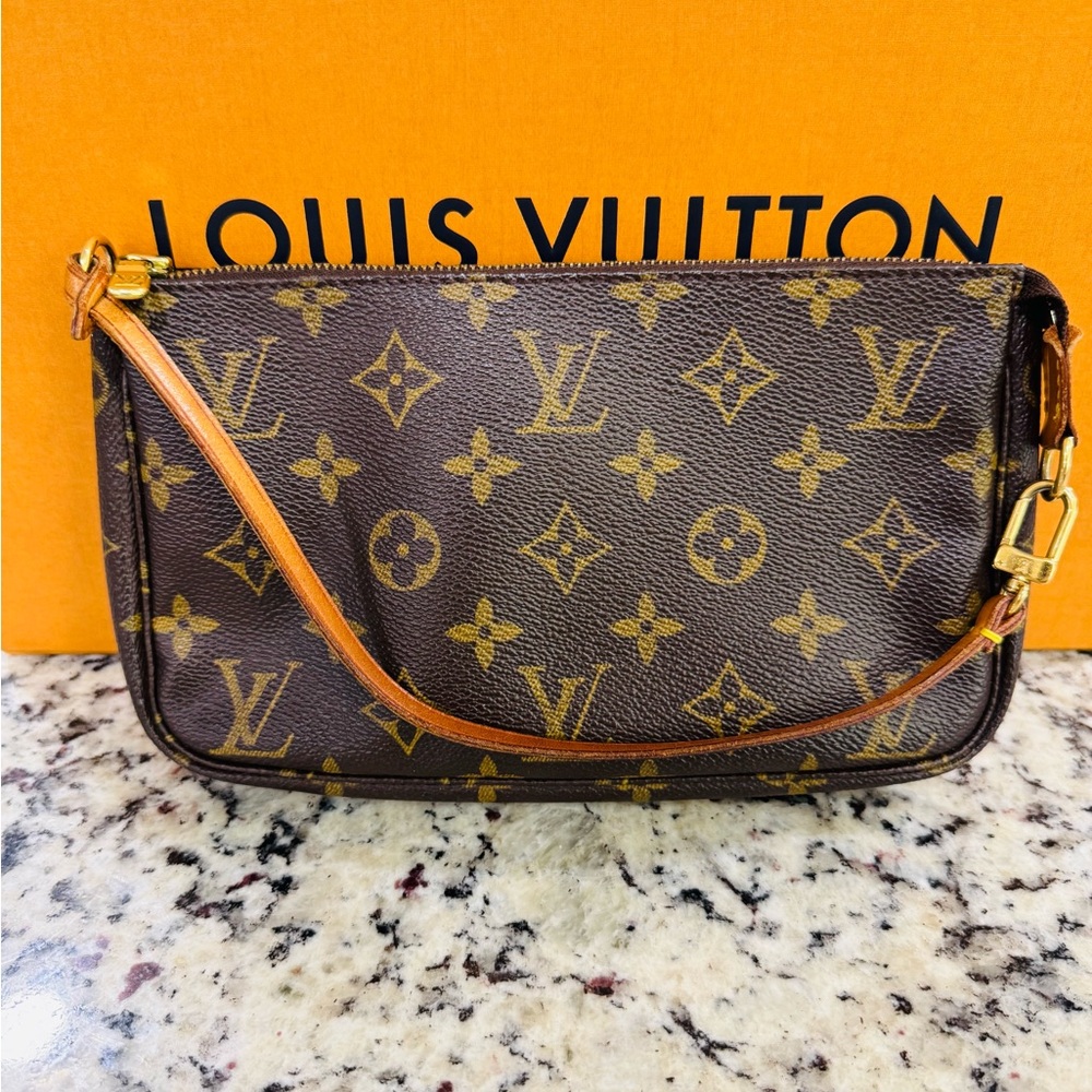 Louis Vuitton Monogram Pochette Accessories